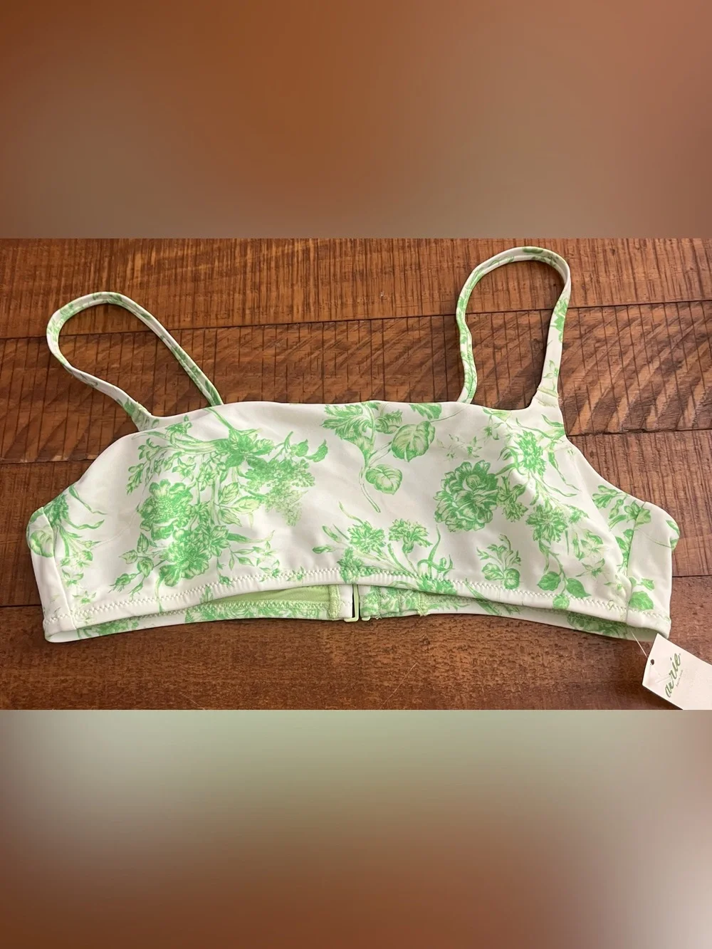 NWT Aerie Straight Scoop Bikini Top in White + Green Floral - Size S